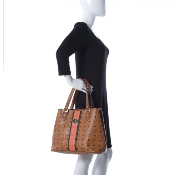 Authentic MCM Visetos Crocodile Embossed Shopper Tote in Cognac - Picture 12 of 13